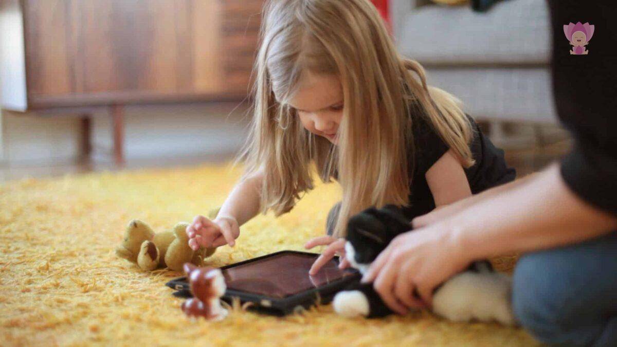 For Happy Baby How does digital media shape young children’s word learning? https://www.forhappybaby.com/how-does-digital-media-shape-young-childrens-word-learning/