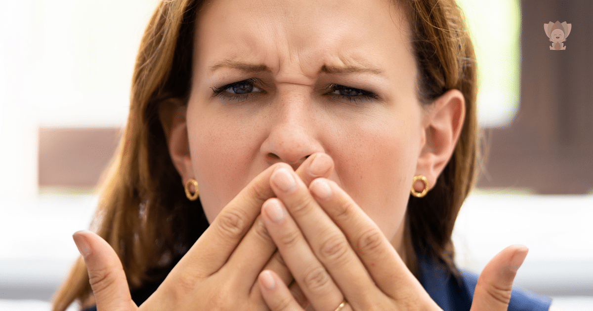 there-are-actual-reasons-why-people-s-breath-smells-bad-in-the-morning