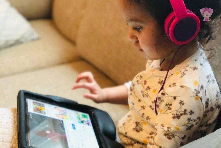 For Happy Baby Is screen time detrimental to a young child’s development? Maybe not https://www.forhappybaby.com/is-screen-time-detrimental-to-a-young-childs-development-maybe-not/