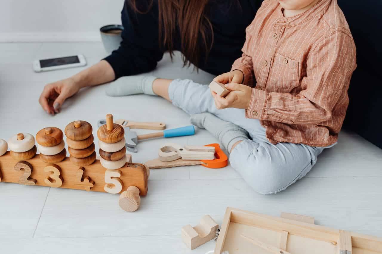 For Happy Baby Playing number games with preschool-aged children can improve their math skills https://www.forhappybaby.com/playing-number-games-with-preschool-aged-children-can-improve-their-math-skills/